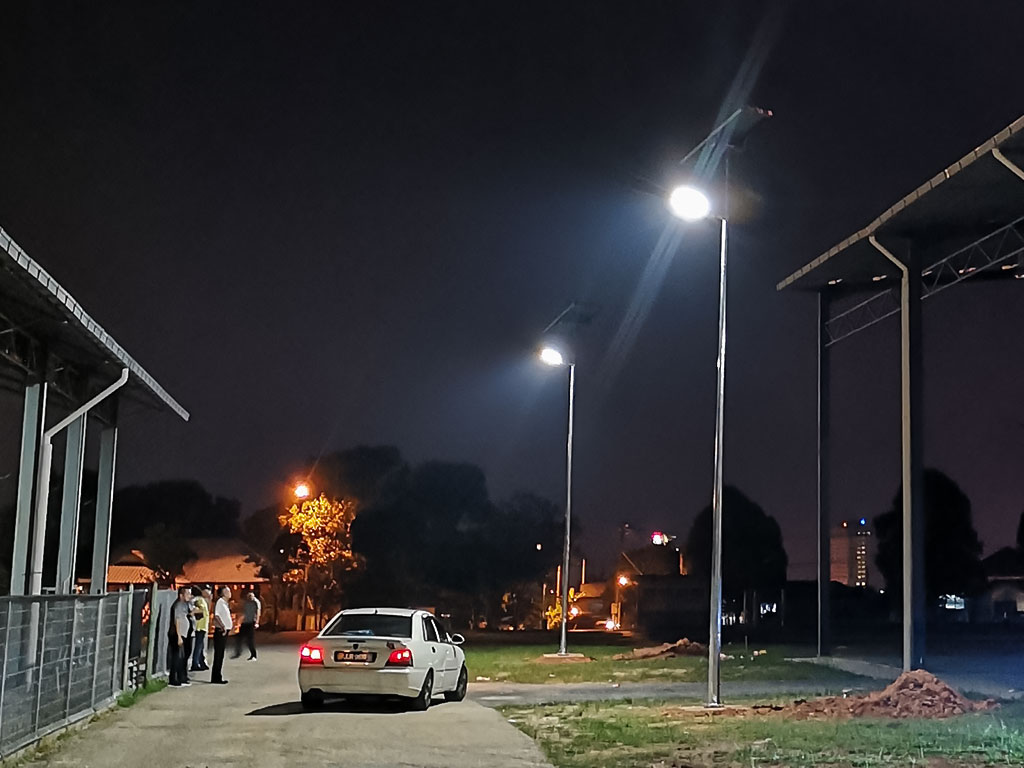 integrated solar street light