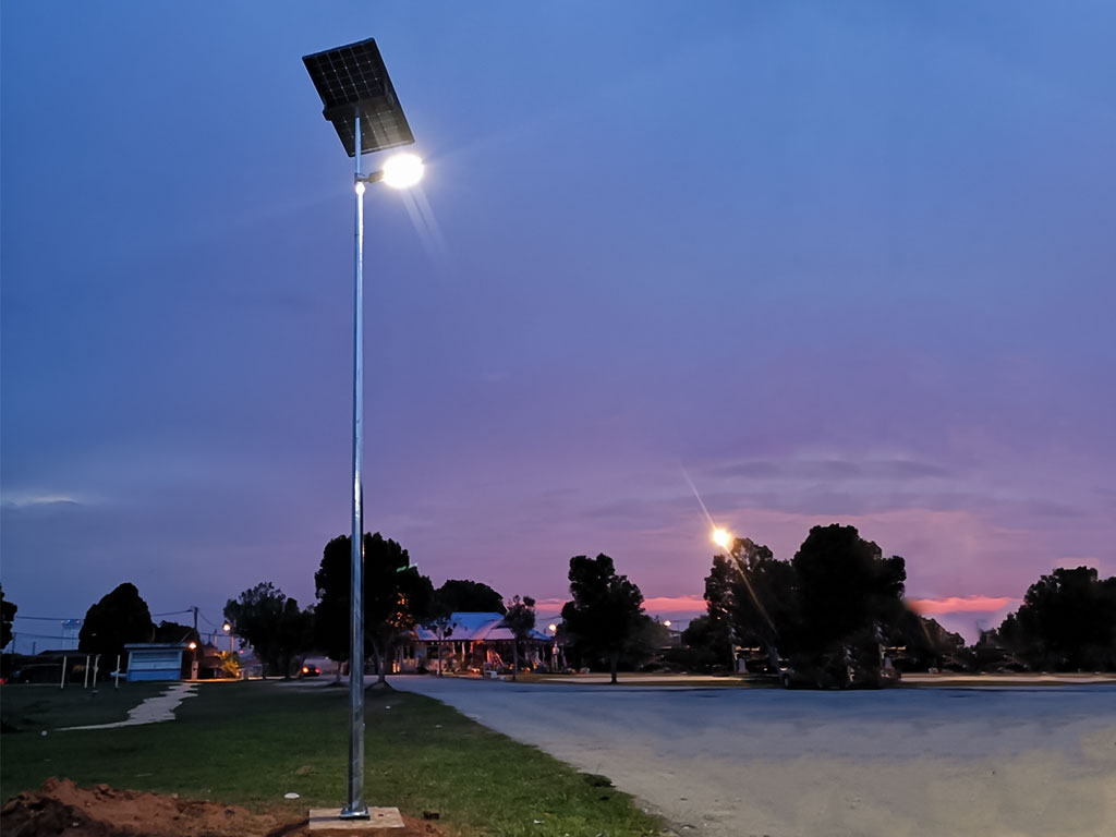 customized solar street light
